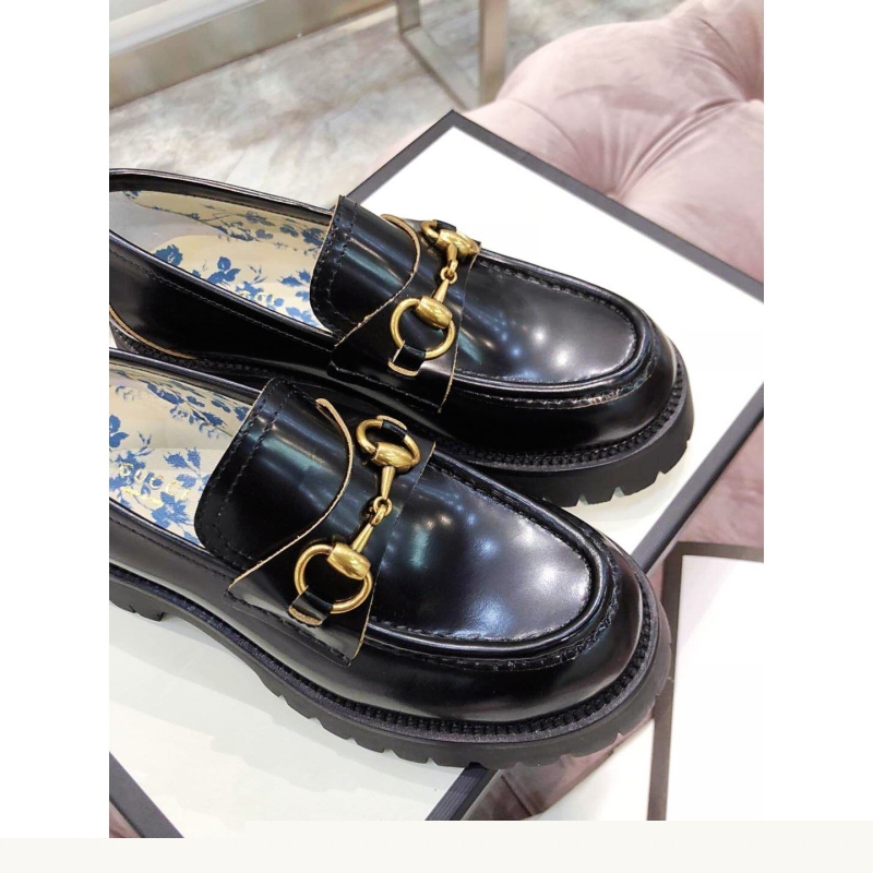G*u*i leather shoes